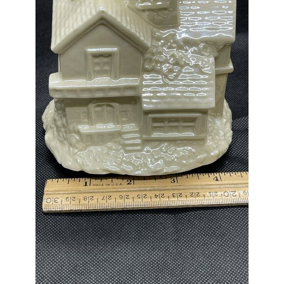 Vintage Sankyo Collectible Pearlescent Ceramic Music Box Figurine 6.5" Tall - Picture 7 of 8